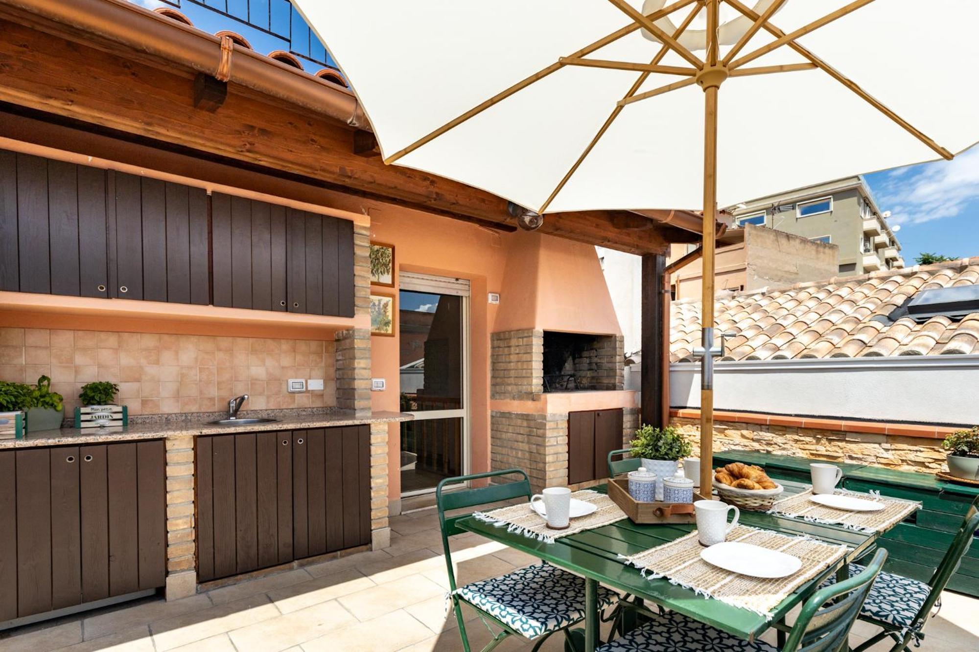 Casa Mistral